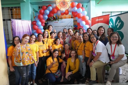 Stewards of Healthcare Services. The barangay health workers of Cararayan, Tiwi, Albay happily
received the medicines and facility equipment donated at their health center by APRI last January 25.